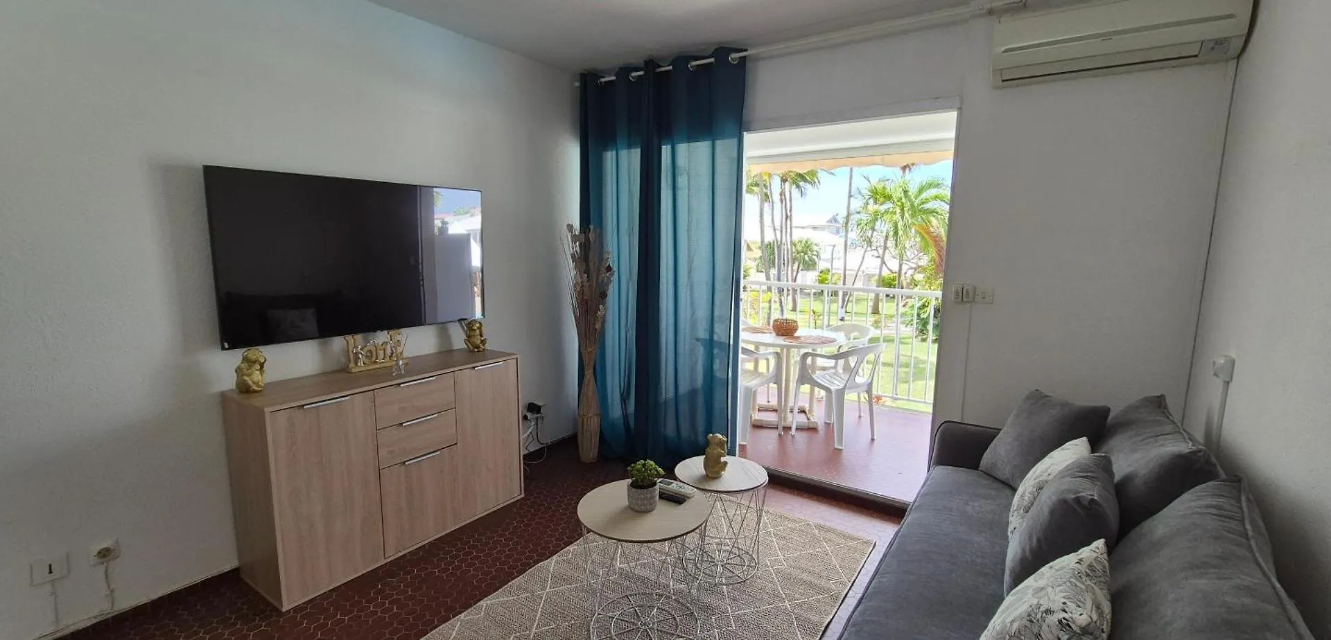 Apartment Appartement F2 Vue Piscine Saint-Francois